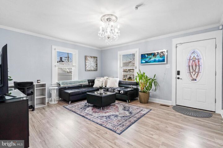 Property Photo:  1315 W Washington Street W  WV 25425 