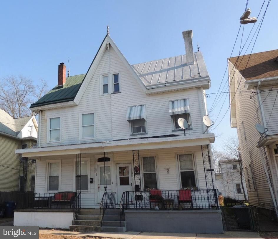 Property Photo:  31 Bispham Street A  NJ 08060 