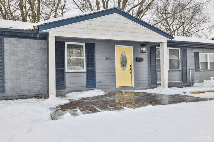 Property Photo:  2071 Roosevelt Avenue  OH 45240 