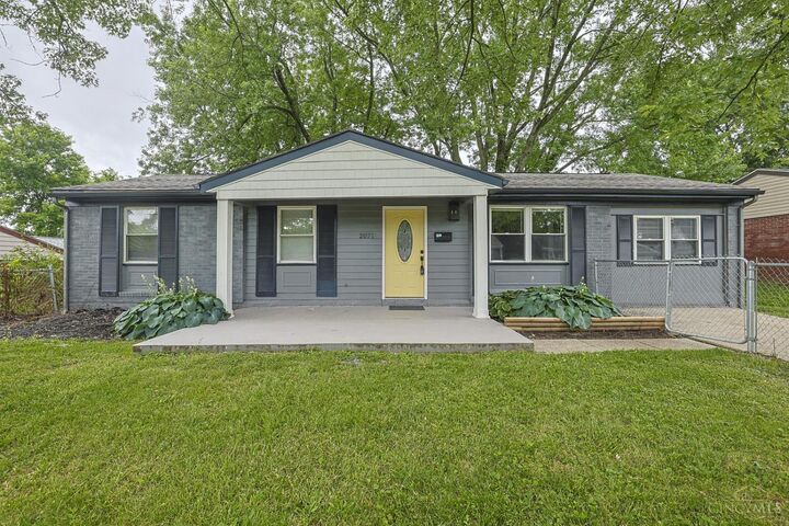 Property Photo:  2071 Roosevelt Avenue  OH 45240 
