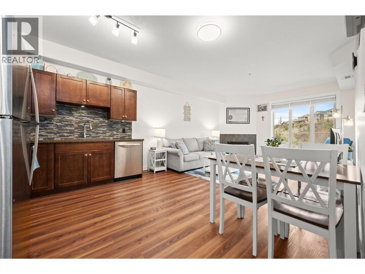 Photo de la propriété: 1875 Country Club Drive 1405 BC V1V 2W7