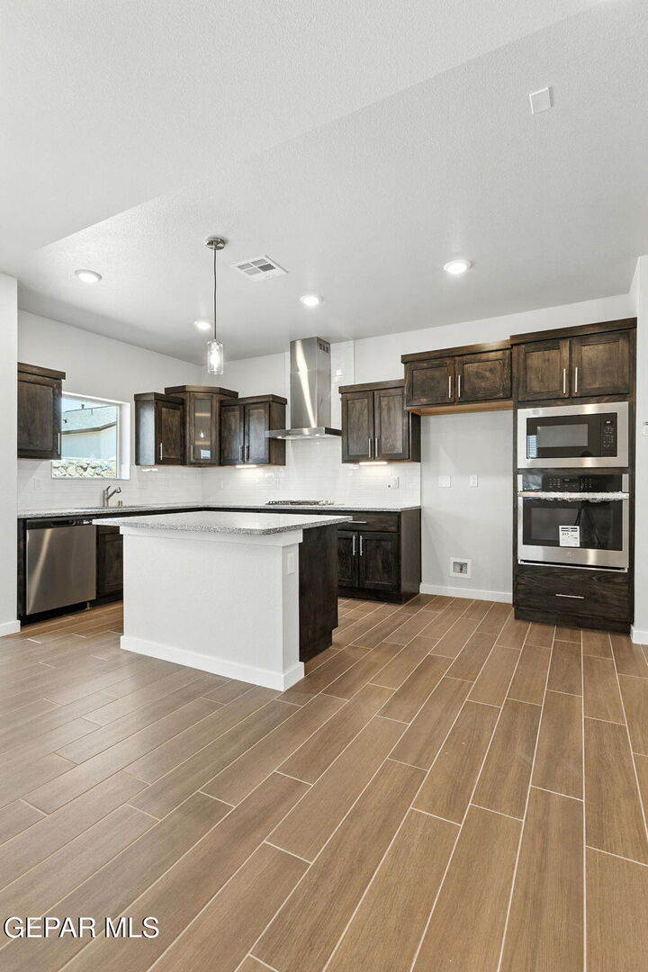 Property Photo:  5736 Adamsville Avenue  TX 79934 