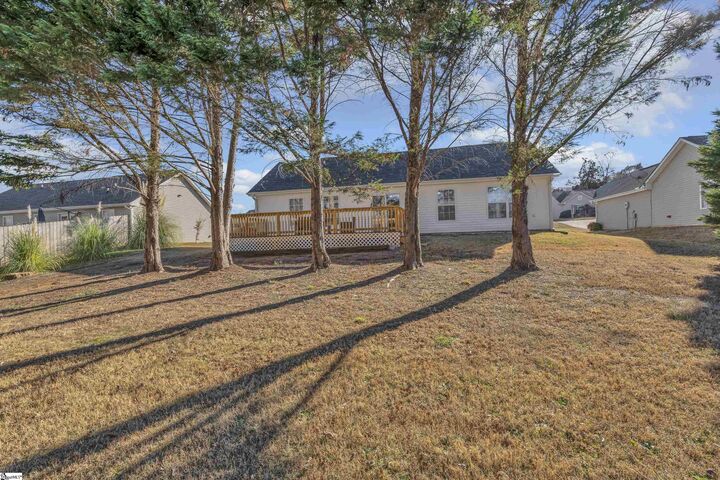 Property Photo:  3 Rivereen Way  SC 29680 