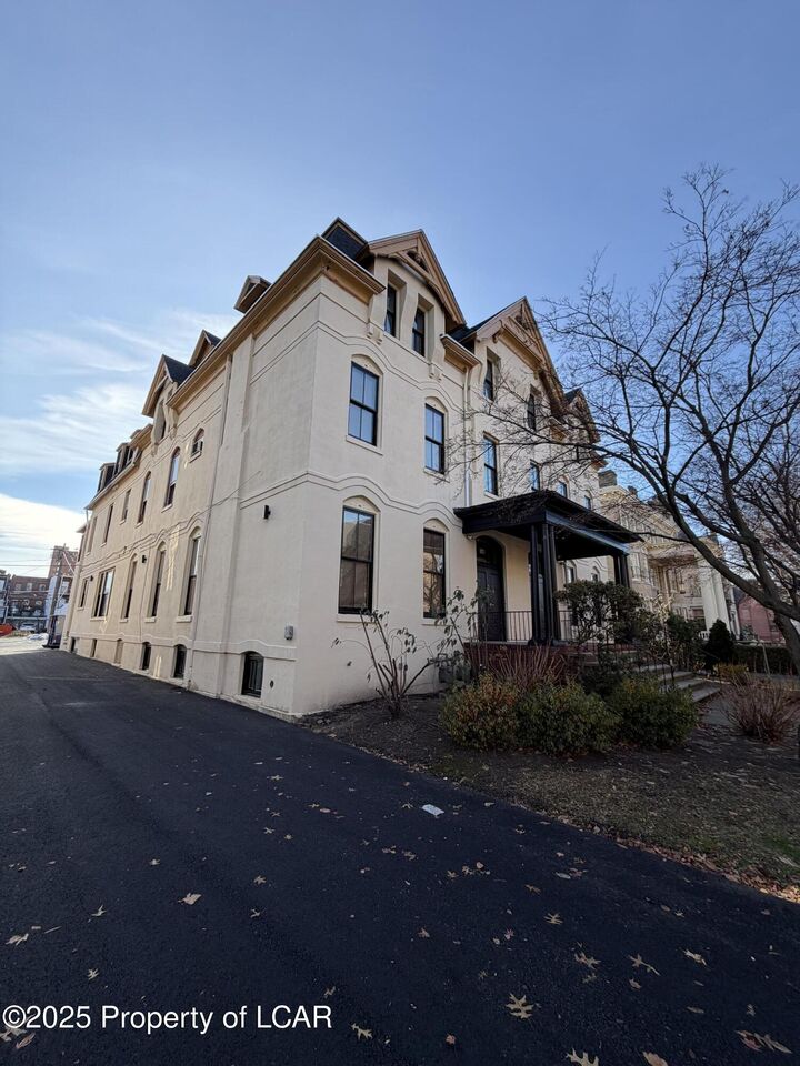 Property Photo:  150 Franklin Street  PA 18702 