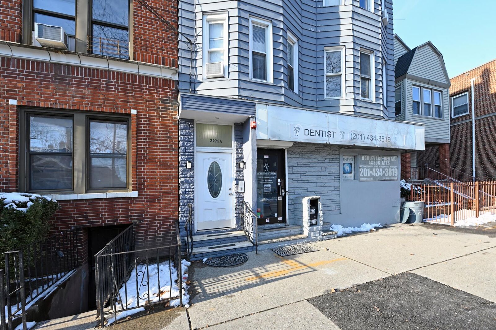 Property Photo:  2275 Kennedy Blvd 3  NJ 07304 