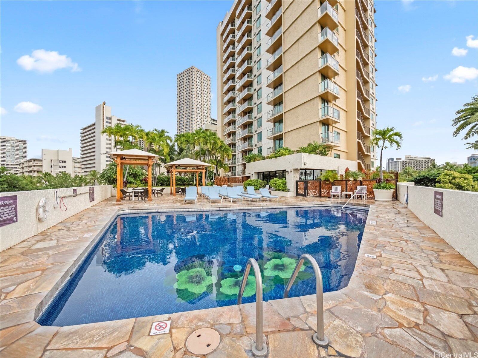 Property Photo:  2045 Kalakaua Avenue 1007  HI 96815 