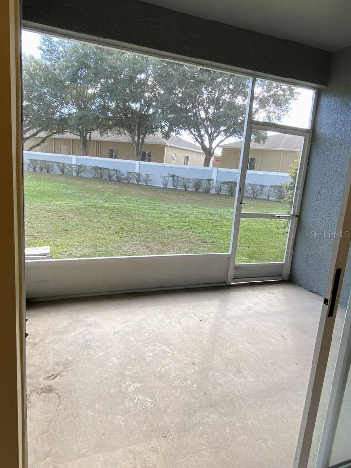 Property Photo:  12516 Kings Crossing Drive  FL 33534 