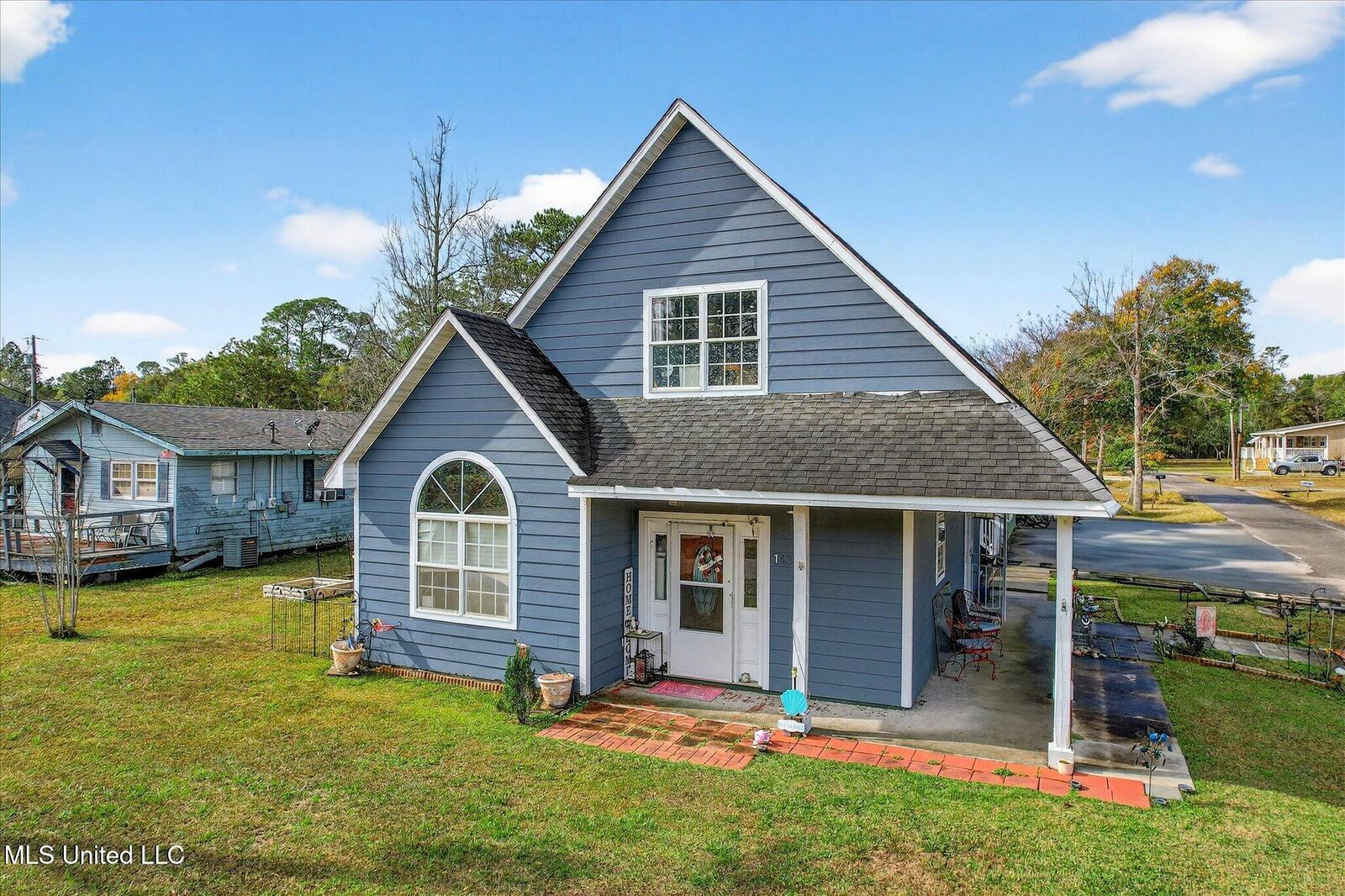 Property Photo:  1435 Margie Street  MS 39576 