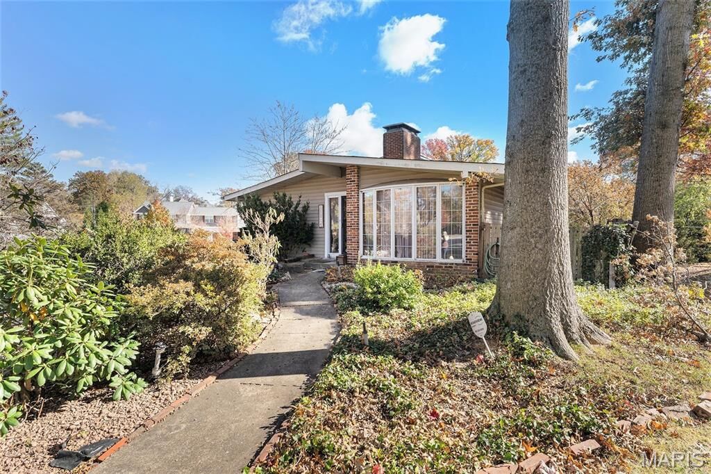 Property Photo:  11814 Claychester Drive  MO 63131 