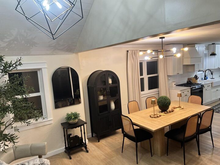 Property Photo: 601 N 6th Street IL 62995