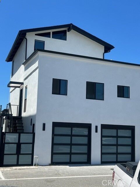 Property Photo:  16765 1/2 S Pacific Avenue  CA 90742 