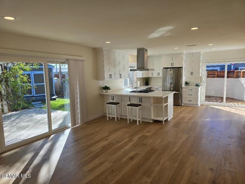 Property Photo:  1404 Suffolk Avenue  CA 91360 