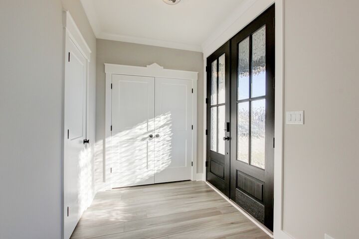 Property Photo:  701 Sandringham Ct  TN 37043 