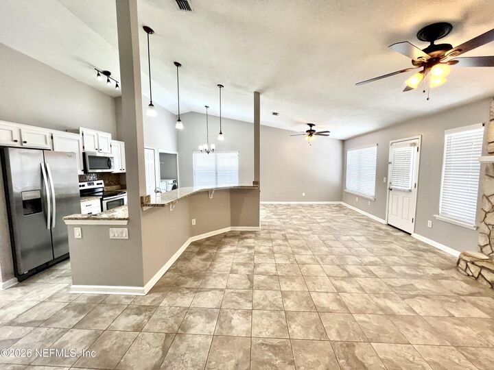Property Photo:  7820 Collins Ridge Boulevard E  FL 32244 