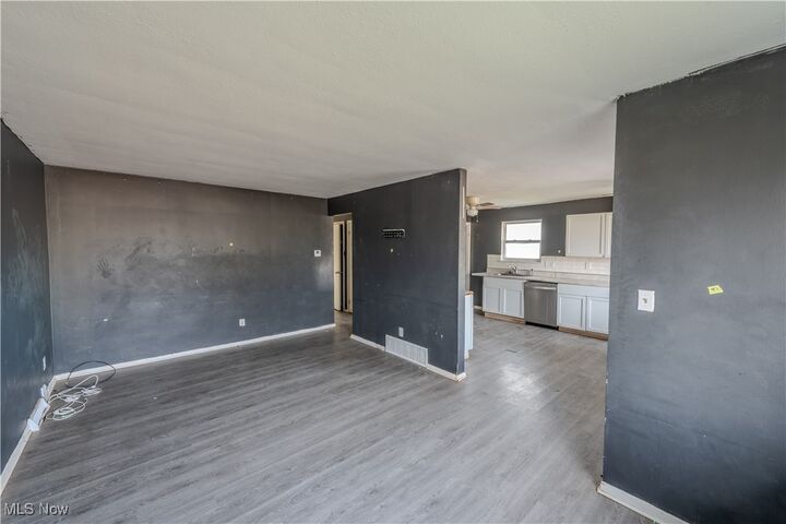 Property Photo:  6505 Flowerdale Avenue  OH 44144 