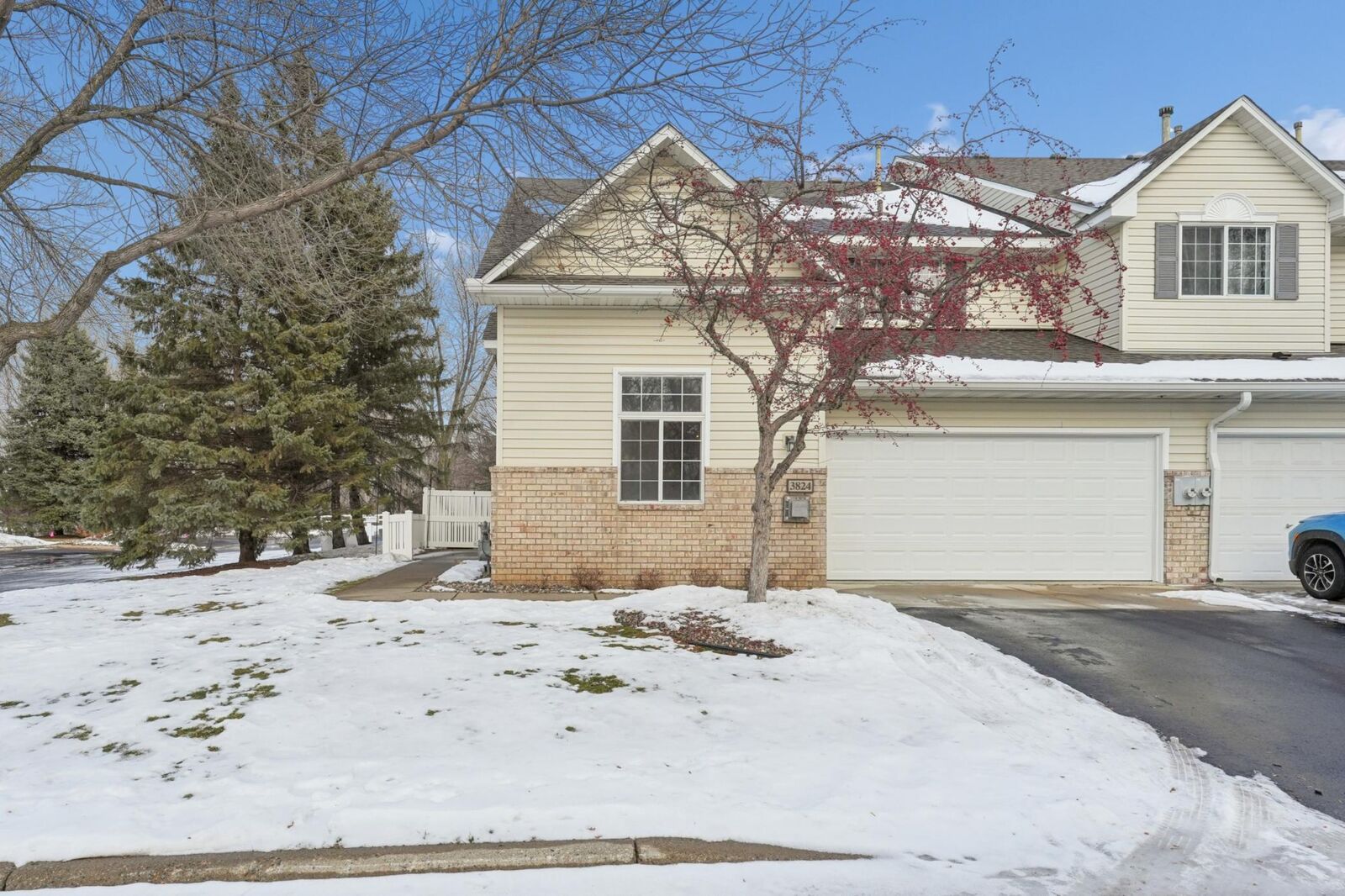 Property Photo:  3824 Vermilion Court S 101  MN 55122 