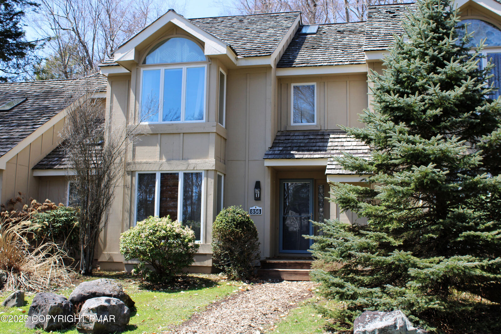 Property Photo: 856 Crest Pines Lane PA 18350