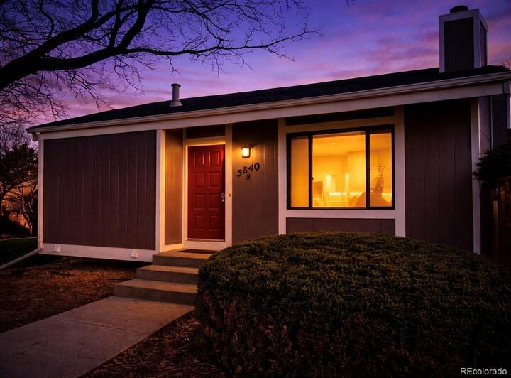 Property Photo: 3840 S Genoa Court B CO 80013