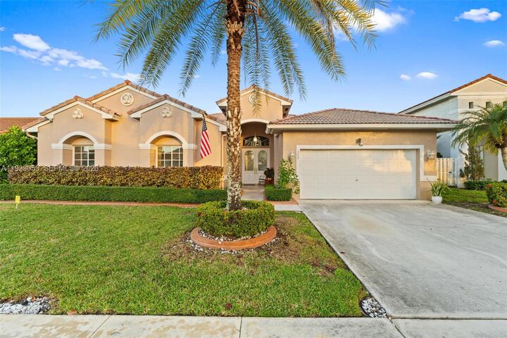 Property Photo:  343 SW 187th Ter  FL 33029 