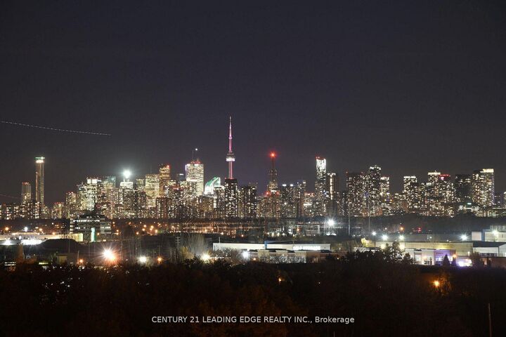 Property Photo:  1 Quarrington Lane 814  ON M3C 1H7 