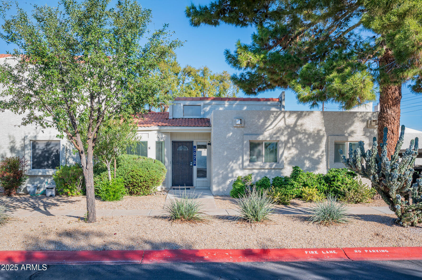 Property Photo: 3072 E Cannon Drive AZ 85028