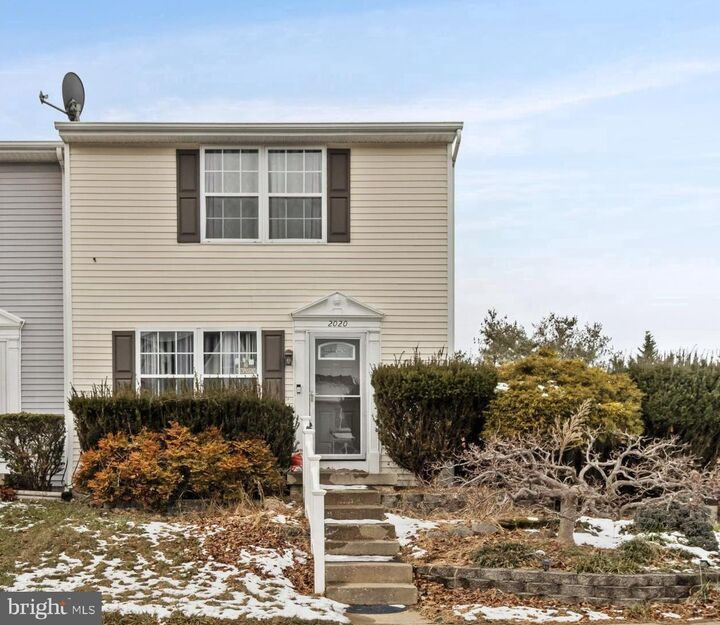 Property Photo:  2020 Riding Crop Way  MD 21244 