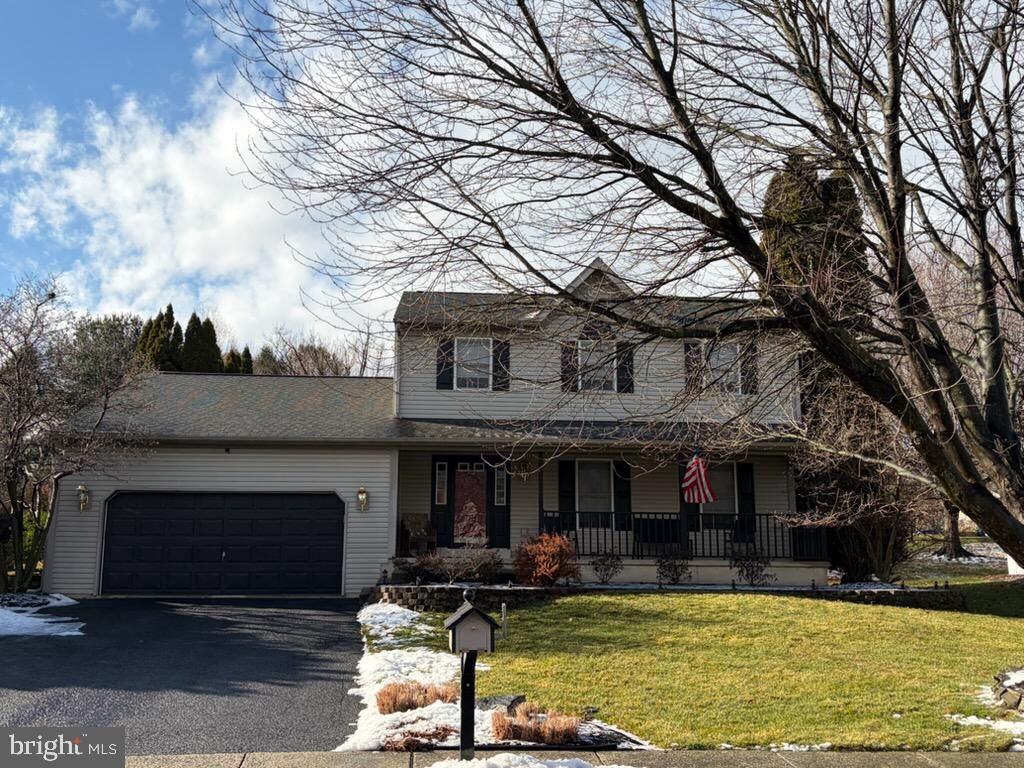 Property Photo:  125 Shire Lane  PA 19565 