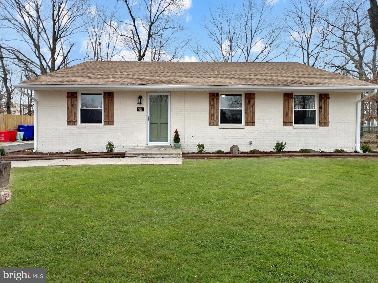 Property Photo:  917 Louis Drive  NJ 08332 