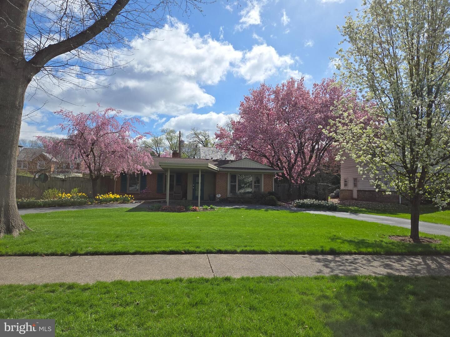 Property Photo:  2915 Green Street  PA 17110 