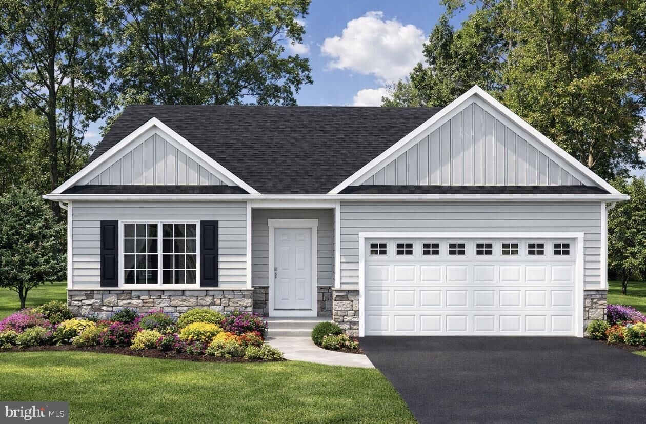 Property Photo:  225 Pilgrim Drive  PA 17603 