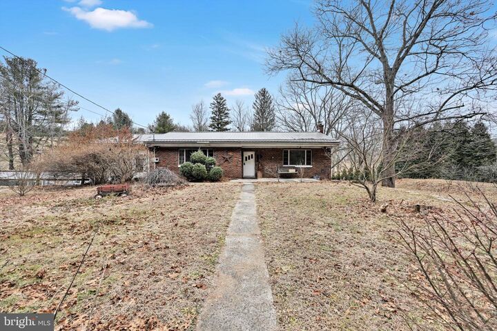 Property Photo:  2639 Panther Valley Road  PA 17901 