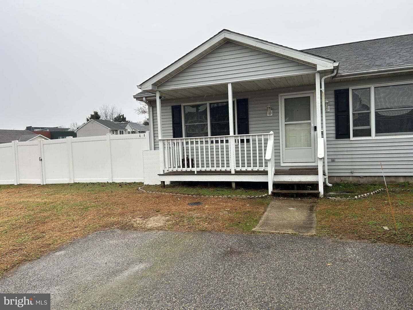 Property Photo:  308 S Spinnaker Lane  DE 19968 