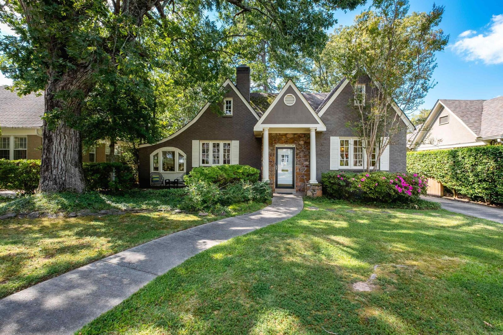 Property Photo:  1816 N Jackson Street  AR 72207 