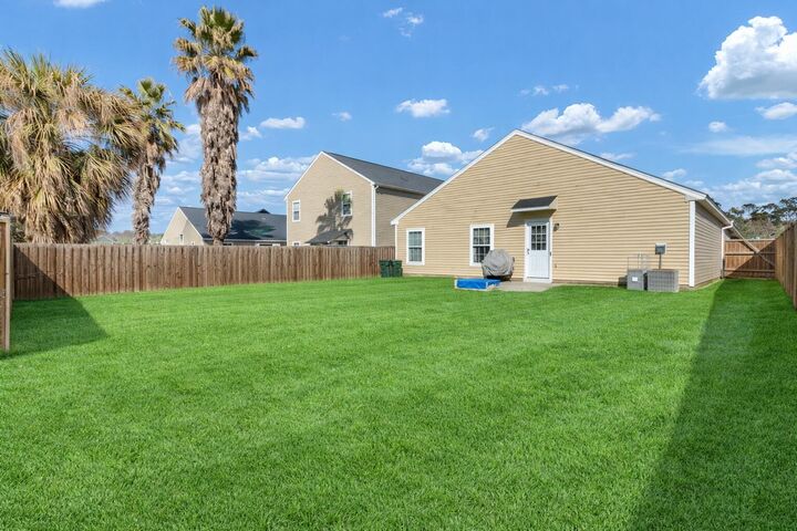 Property Photo:  309 Bradley Bend Drive  SC 29461 