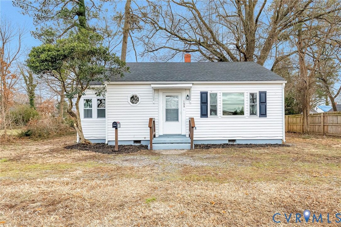 Property Photo:  109 E Laburnum Avenue  VA 23222 