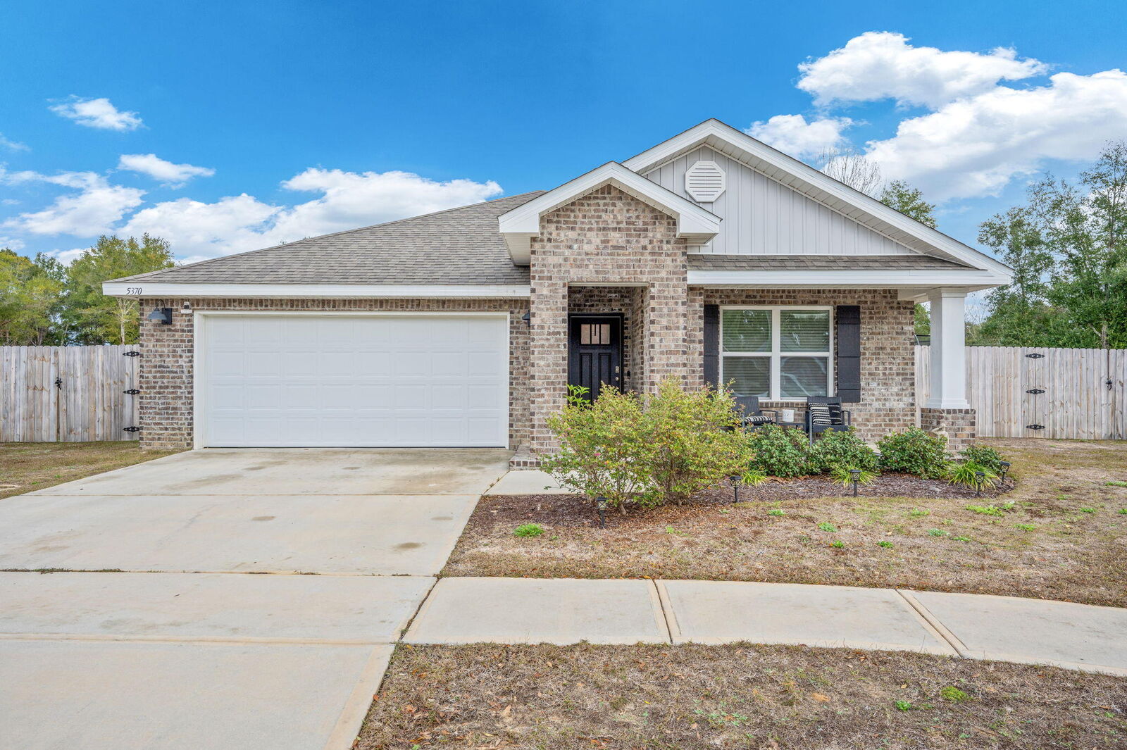 Property Photo:  5370 Wyndell Circle  FL 32539 