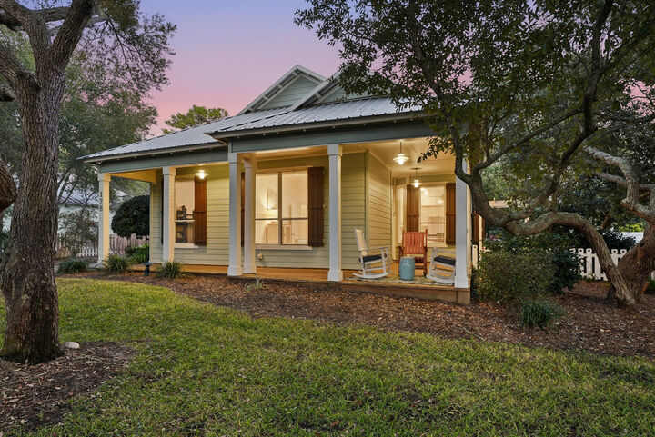 Property Photo:  128 Seabreeze Boulevard  FL 32461 