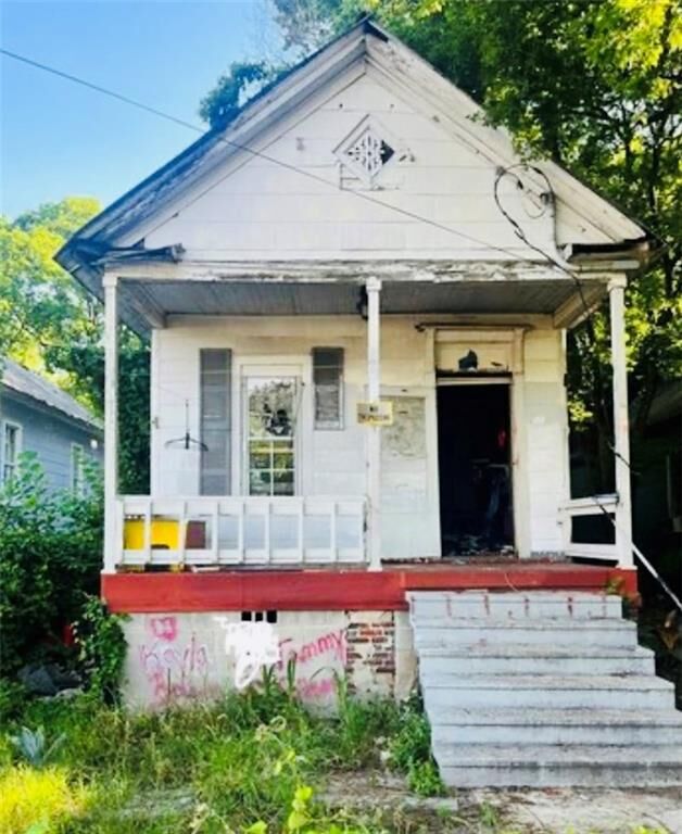 Property Photo: 1004 N Railroad Street AL 36867
