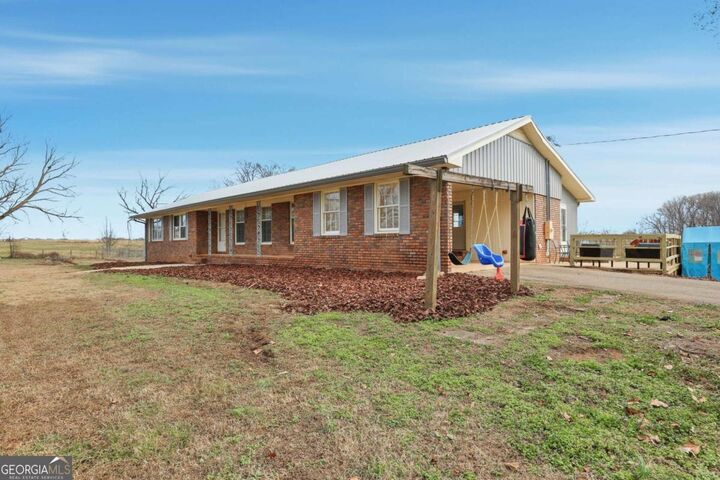 Property Photo: 334 Highway 174 GA 30633