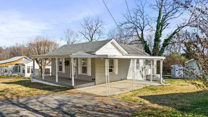 Property Photo:  111 Brown Street  TN 37303 