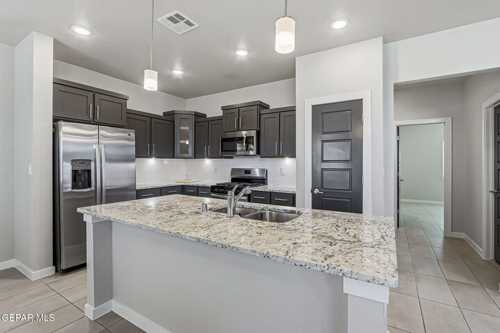 Property Photo: 788 Plains Blackfoot Drive TX 79927