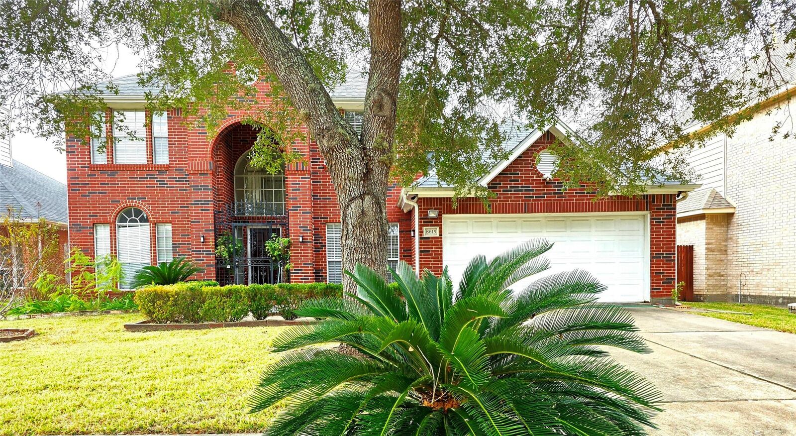 Property Photo:  8615 Barron Wood Circle  TX 77083 