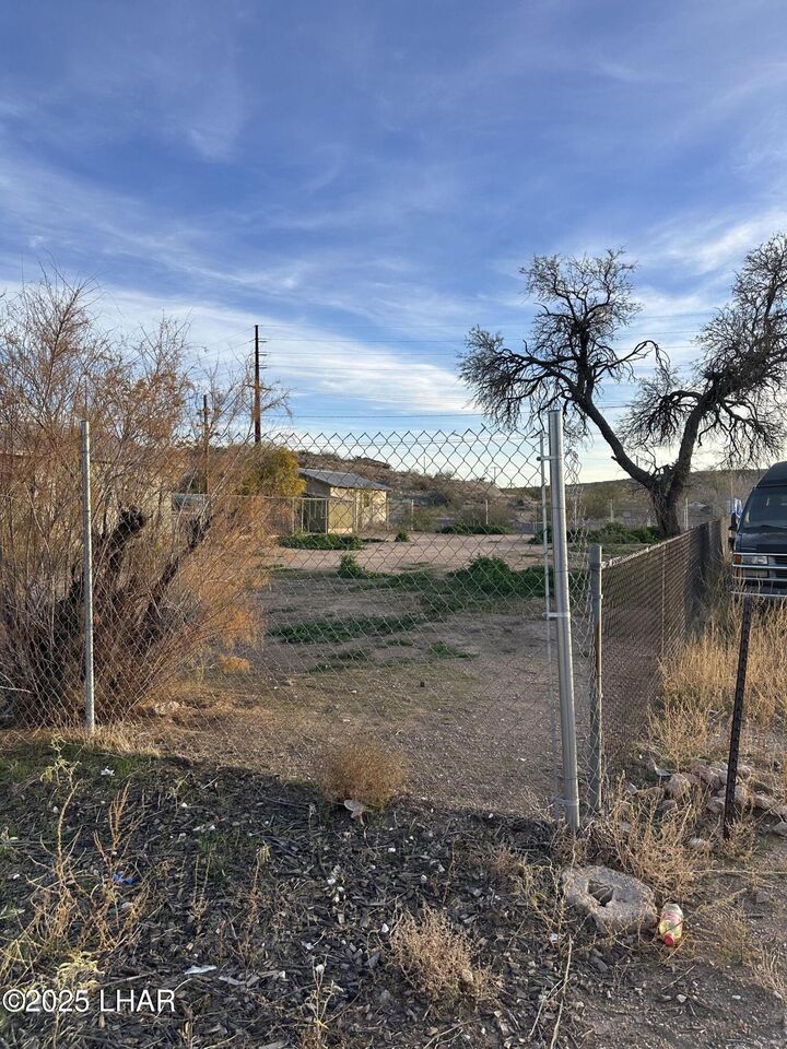 Property Photo: 552 Park St AZ 86401