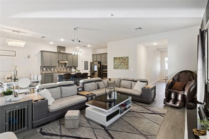 Property Photo: 2264 Emerald Springs Drive FL 32712