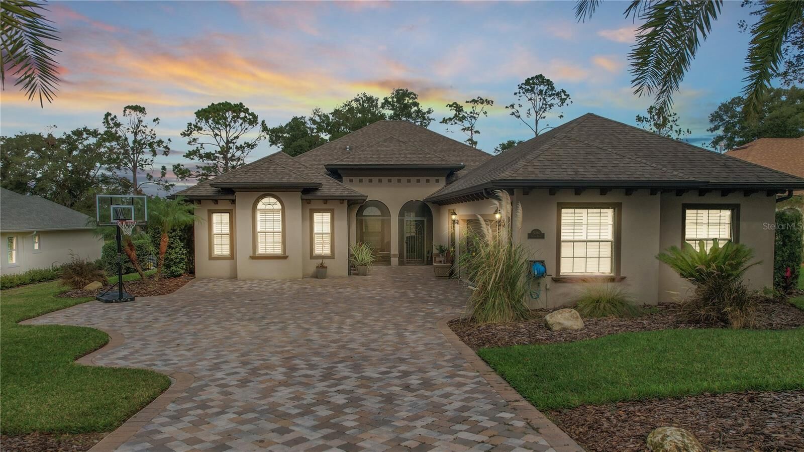 Property Photo: 5084 Greens Drive FL 32159