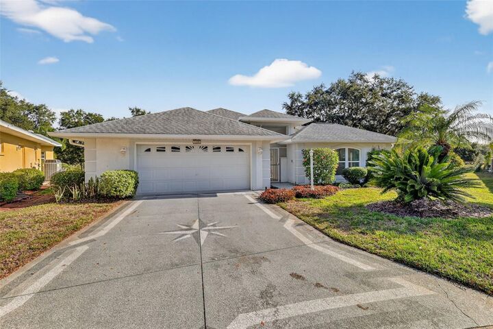 Property Photo:  5309 Cornwall Court  FL 34748 