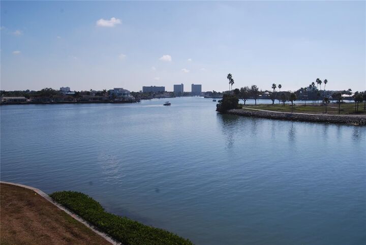 Property Photo:  450 Treasure Island Causeway 310  FL 33706 