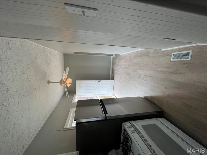 Property Photo:  407 N 7th Street  MO 63301 
