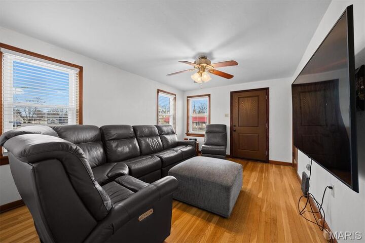 Property Photo:  309 W Highway 50  IL 62269 