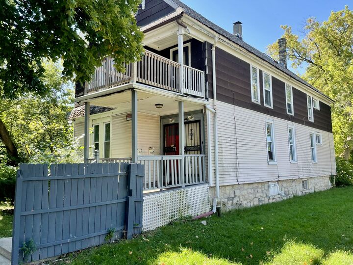 Property Photo: 1331 N 22nd St 1333 WI 53205